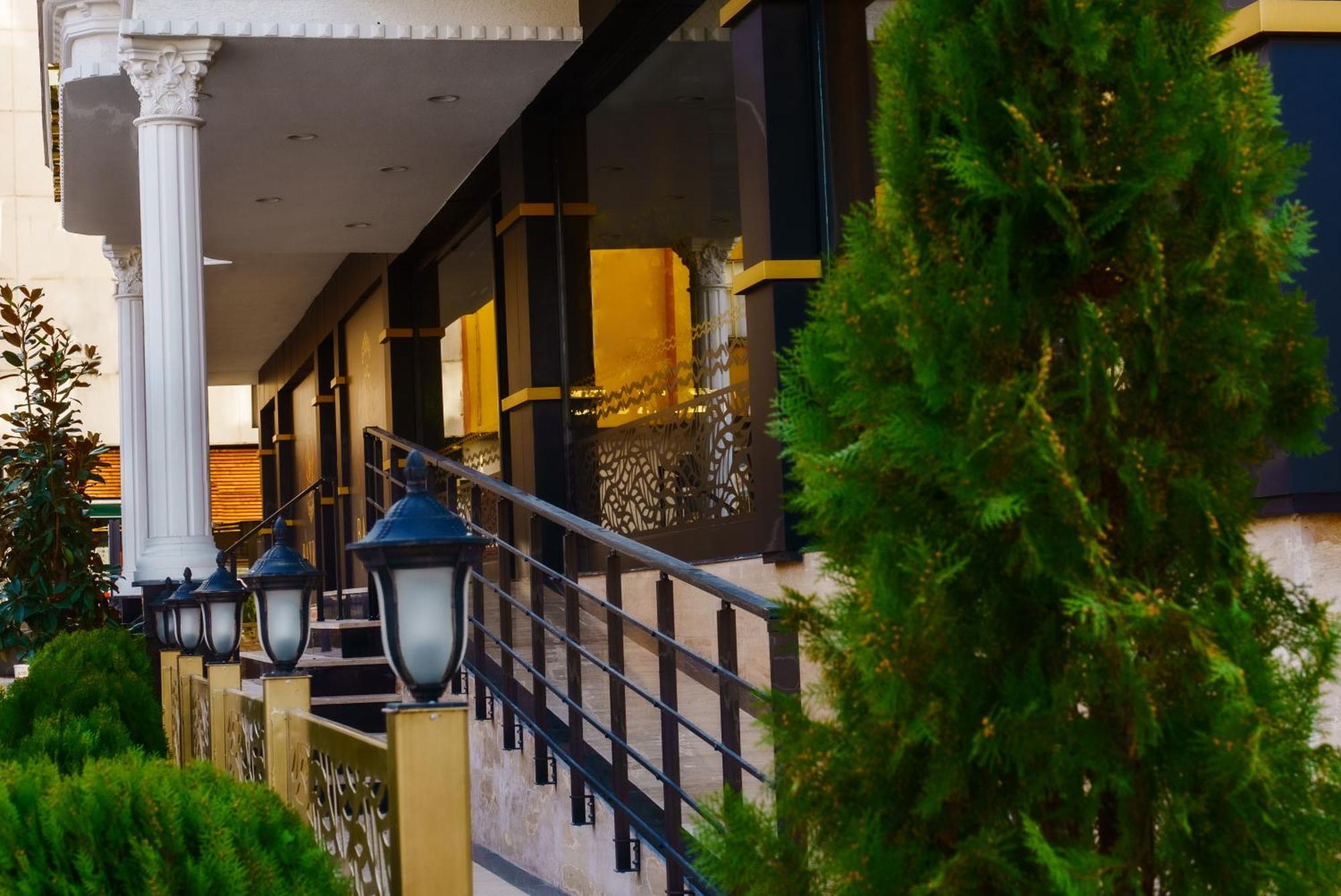Bayrak Grand Hotel Trabzon Esterno foto