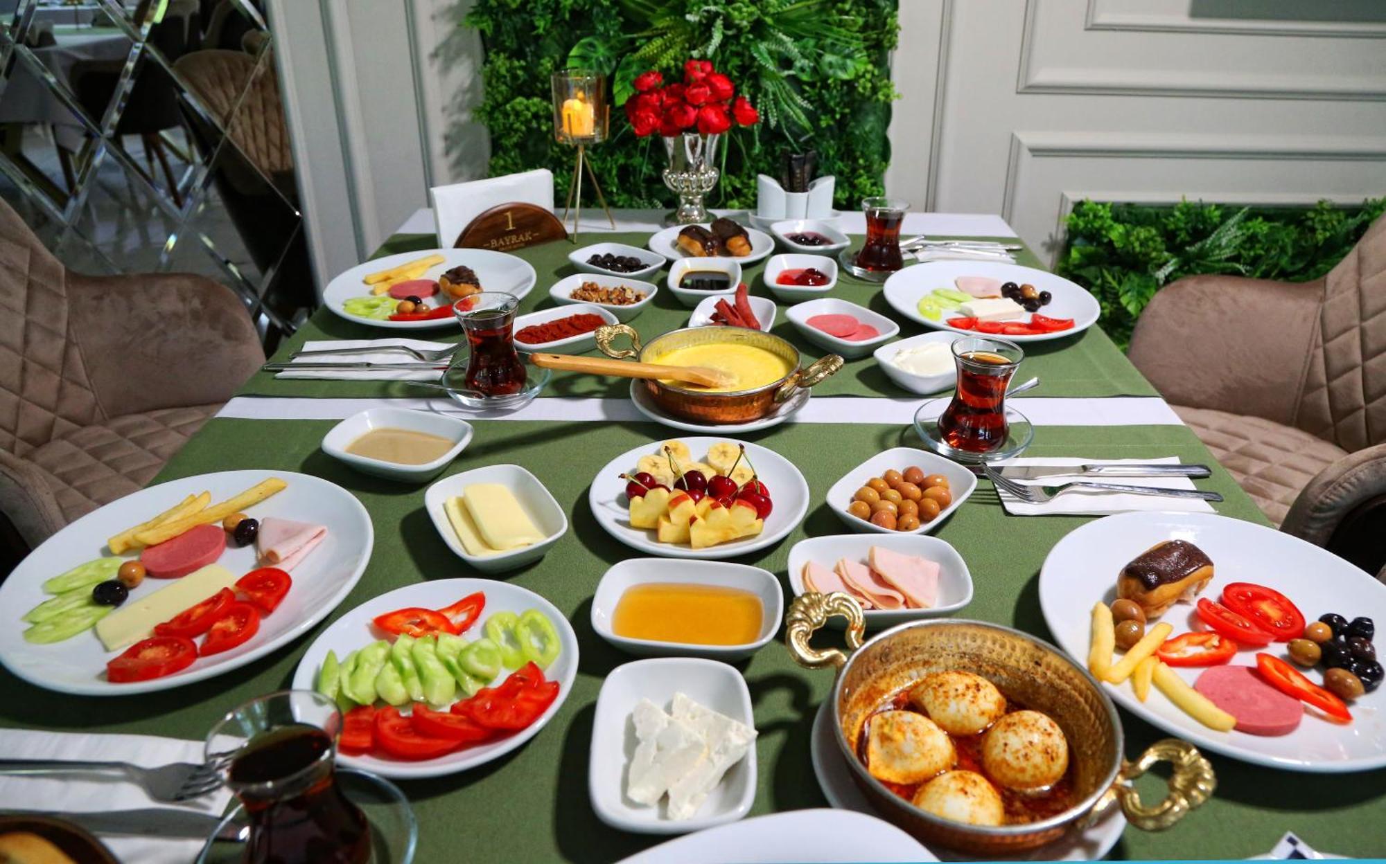 Bayrak Grand Hotel Trabzon Esterno foto